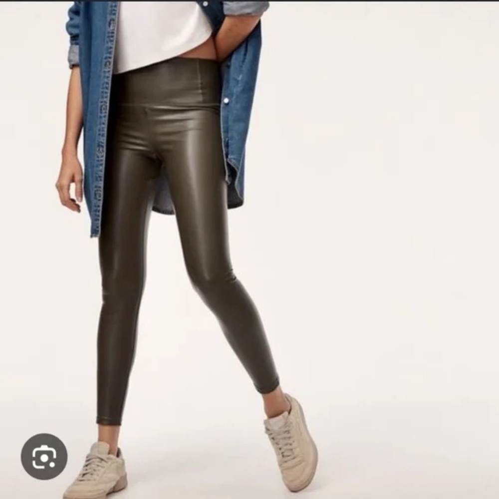 NWOT Aritzia Wilfred Daria Pant